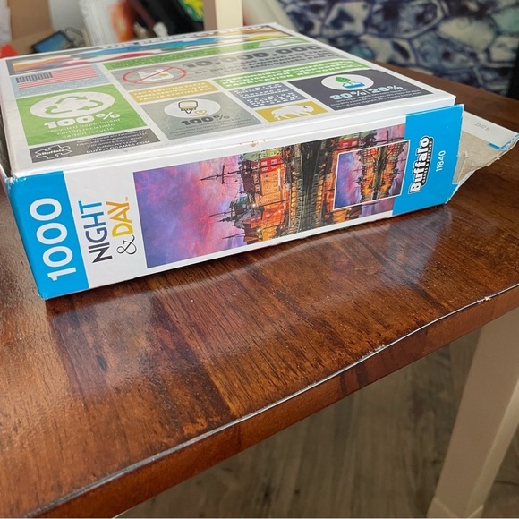 1,000 Piece Night & Day Jigsaw Puzzle- Gdansk, Poland - Picture 8 of 11